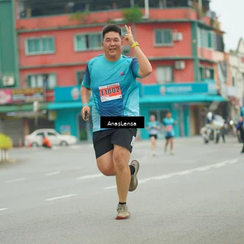 Runner Photo 8907111