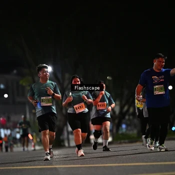 Runner Photo 8907112