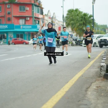 Runner Photo 8907138