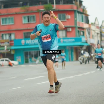 Runner Photo 8907157