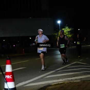 Runner Photo 8907244