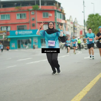 Runner Photo 8907254