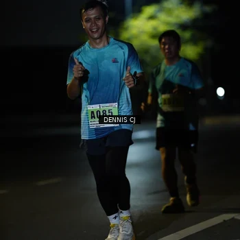 Runner Photo 8907687