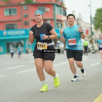 Runner Photo 8907758