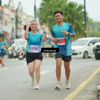 Runner Photo 8907960