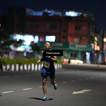 Runner Photo 8908006