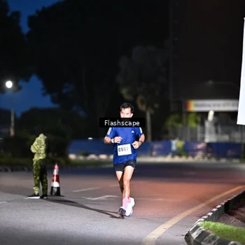 Runner Photo 8908221