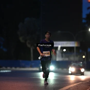 Runner Photo 8908405