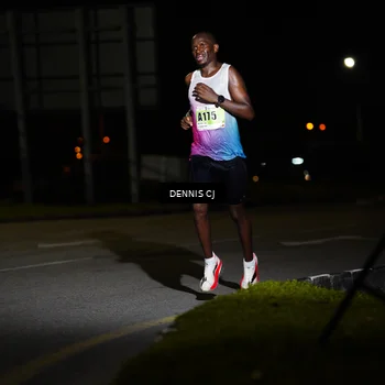 Runner Photo 8908493