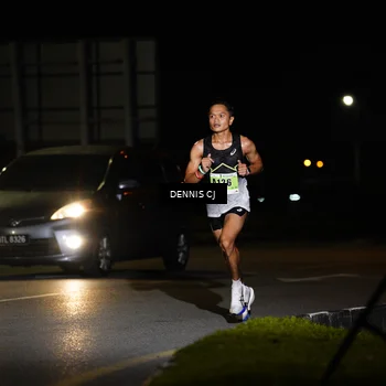 Runner Photo 8908503