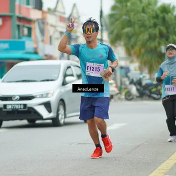 Runner Photo 8908529