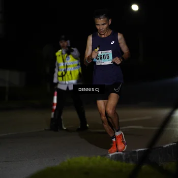 Runner Photo 8908716
