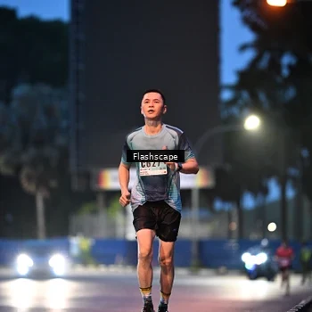 Runner Photo 8908810