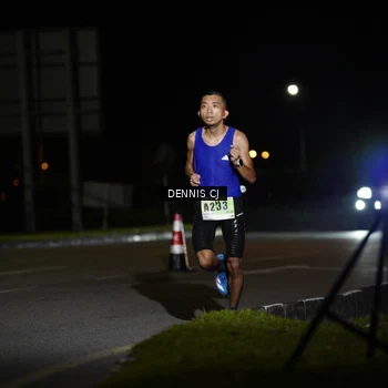 Runner Photo 8908812