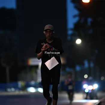 Runner Photo 8908859