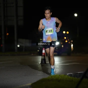 Runner Photo 8908897