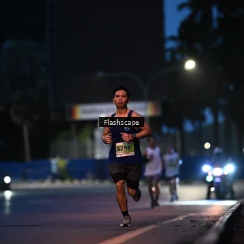 Runner Photo 8908921