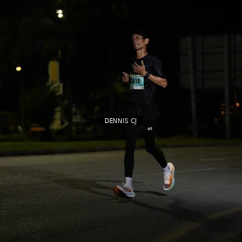 Runner Photo 8908952
