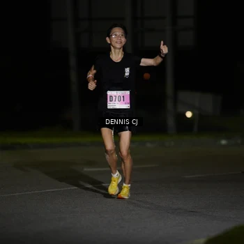 Runner Photo 8908972