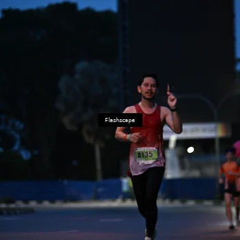 Runner Photo 8909116