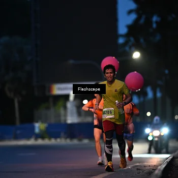Runner Photo 8909157