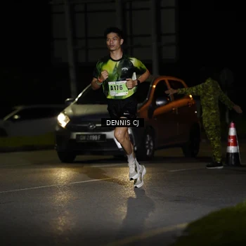 Runner Photo 8909338