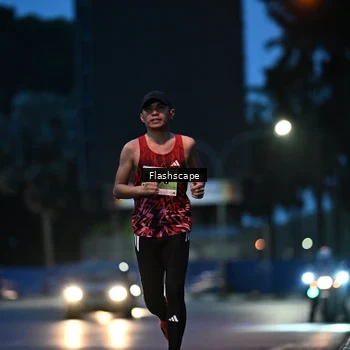 Runner Photo 8909350