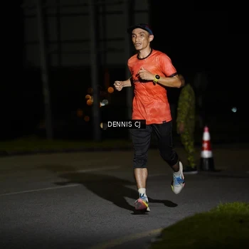 Runner Photo 8909393