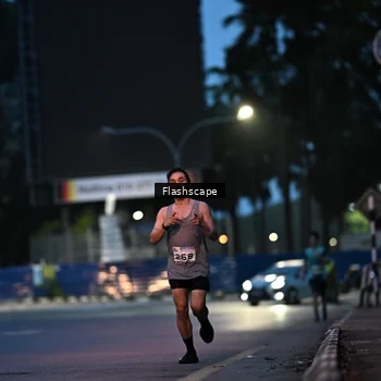 Runner Photo 8909395