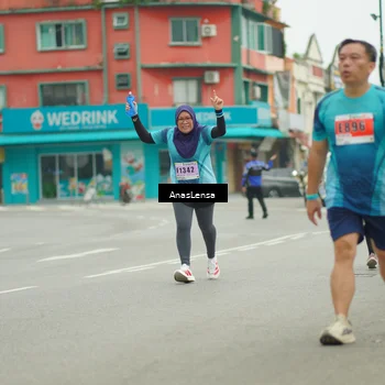 Runner Photo 8909456