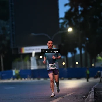 Runner Photo 8909633