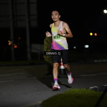 Runner Photo 8909711