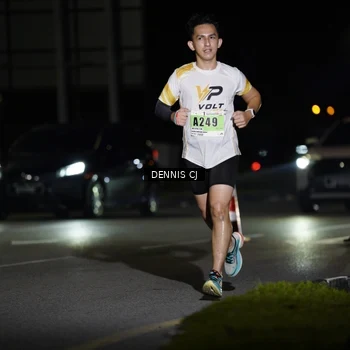 Runner Photo 8909715