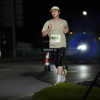 Runner Photo 8909859