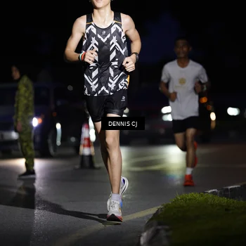 Runner Photo 8910030