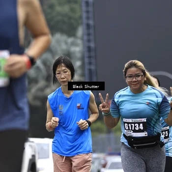 Runner Photo 8910123