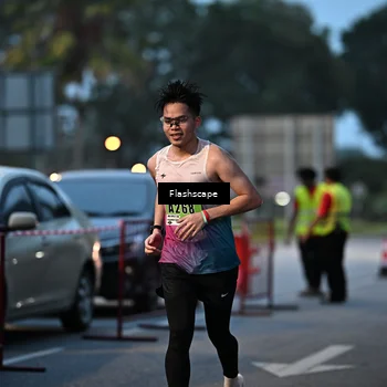 Runner Photo 8910158
