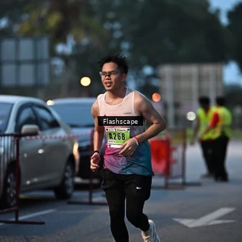 Runner Photo 8910184