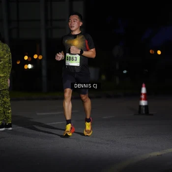 Runner Photo 8910208