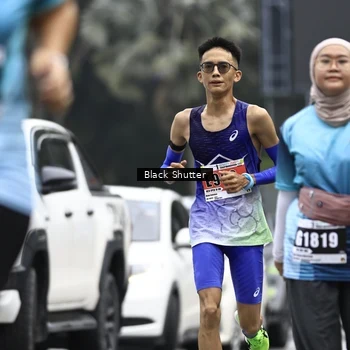 Runner Photo 8910260