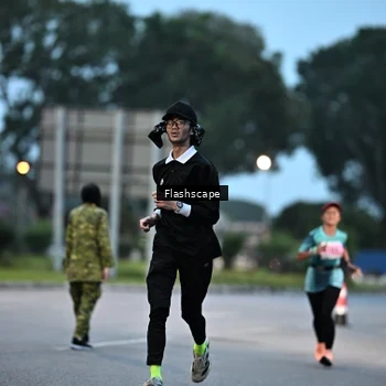 Runner Photo 8910272