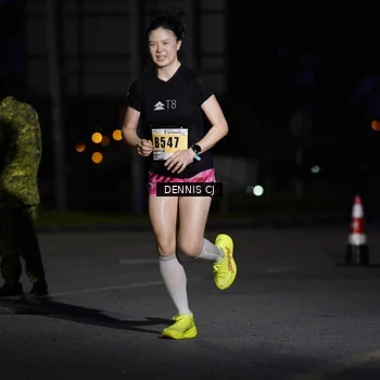 Runner Photo 8910274