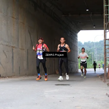 Runner Photo 8910471
