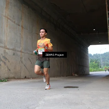 Runner Photo 8910499