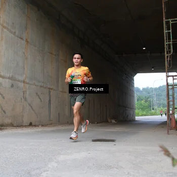 Runner Photo 8910504
