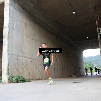 Runner Photo 8910525