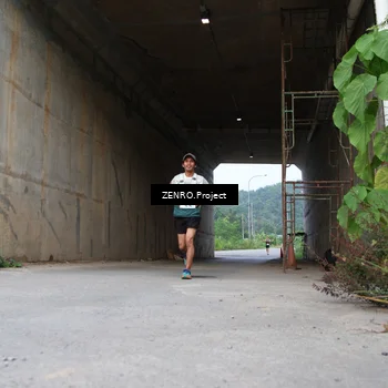 Runner Photo 8910664