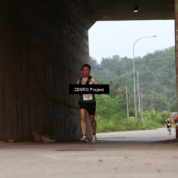 Runner Photo 8910680