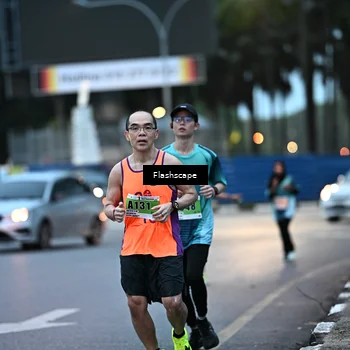 Runner Photo 8910690