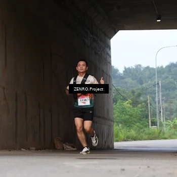 Runner Photo 8910698